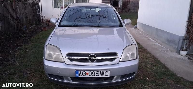 Culoaregri Second-hand 2005 Opel Vectra Elegance Berlinǎ | 1.700 EUR (Preț bun) - Imagine 1/4