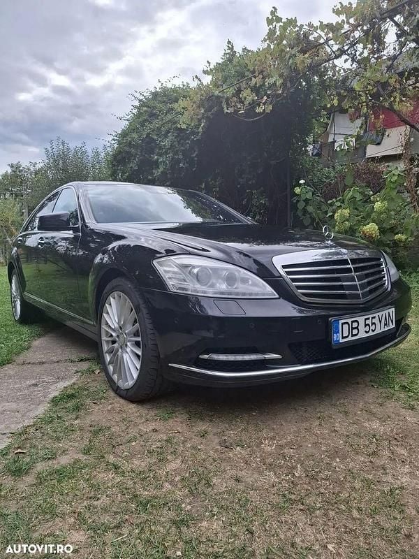 Second-hand Mercedes S350 258 CP (189 kW) 2013 Culoarenegru Berlinǎ