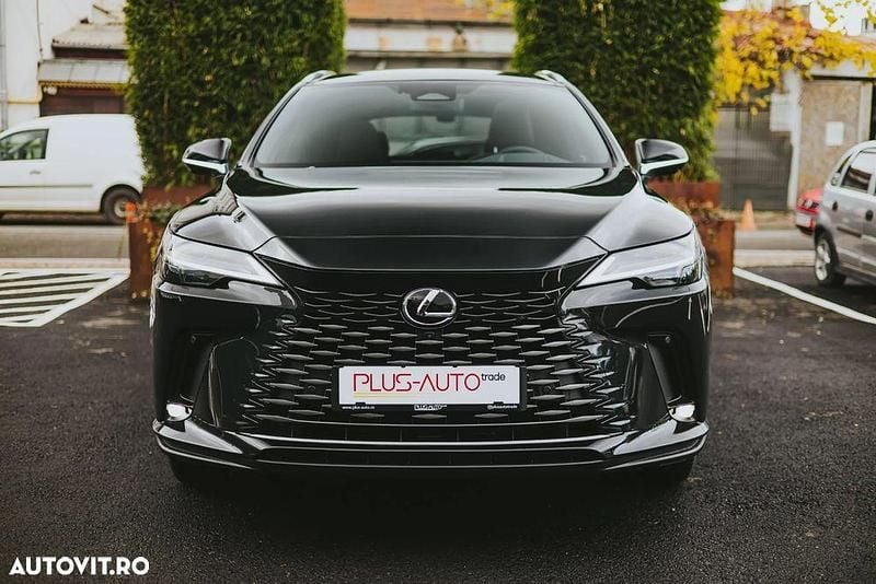 Nouă Lexus RX450h+ E-FOUR 309 CP (227 kW) 2025 Culoarenegru SUV