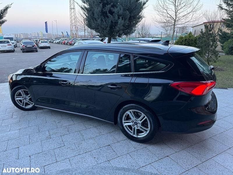 Second-hand Ford Focus Active 120 CP (88 kW) 2020 Culoarenegru Break