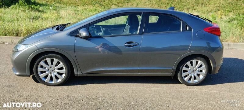 Gri Utilizat 2012 Honda Civic Hatchback | 7.900 EUR - Imagine 1/4