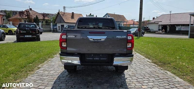 Nouă Toyota HiLux Executive 204 CP (150 kW) 2025 Culoaregri Pickup