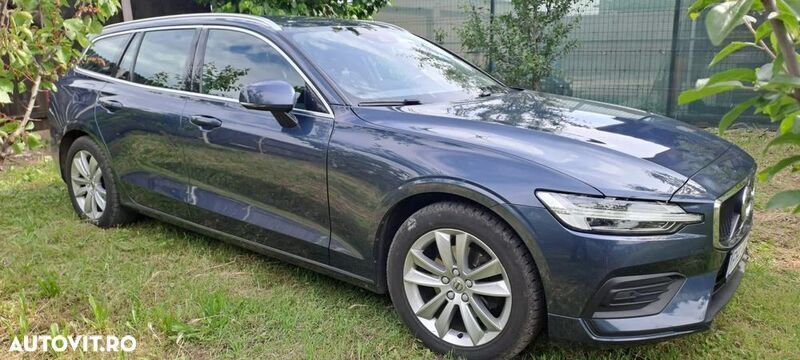 Albastru Utilizat 2019 Volvo V60 Momentum Break | 18.955 EUR (Scump) - Imagine 1/4