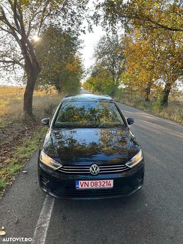 Culoarenegru Utilizat 2014 VW Golf VII Comfortline Hatchback | 7.100 EUR (Preț OK) - Imagine 1/4