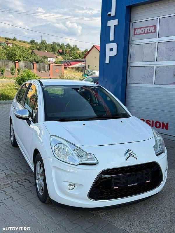 Alb Utilizat 2013 Citroën C3 Attraction Hatchback | 3.990 EUR (Preț OK) - Imagine 1/4