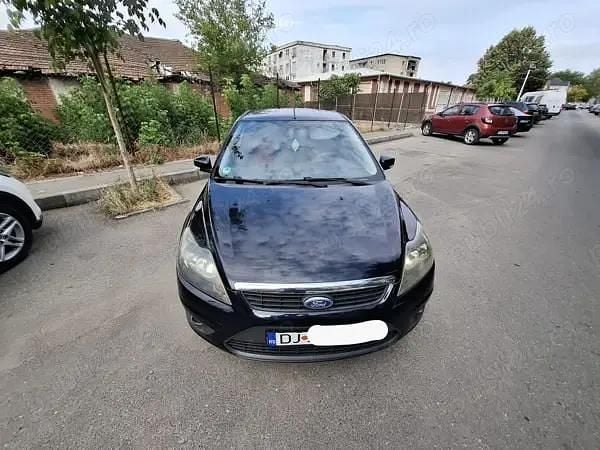 Negru Utilizat 2008 Ford Focus Hatchback | 2.850 EUR (Preț OK) - Imagine 1/4