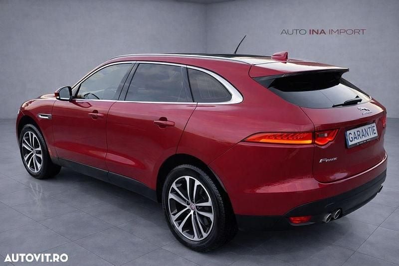 Second-hand Jaguar F-Pace Prestige 180 CP (132 kW) 2019 Culoarerosu SUV
