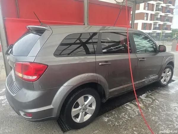 Utilizat 2012 Fiat Freemont SUV | 7.500 EUR - Imagine 1/4