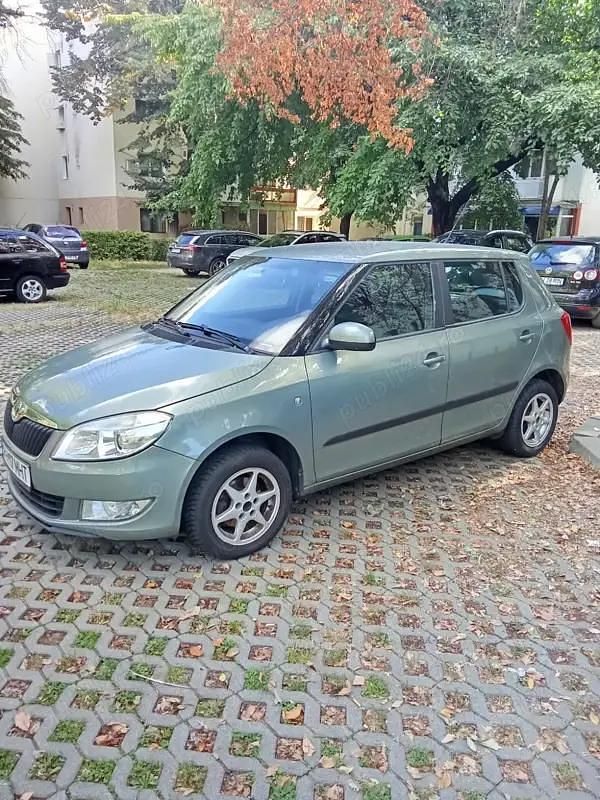 Utilizat 2011 Skoda Fabia Hatchback | 2.800 EUR (Preț OK) - Imagine 1/4