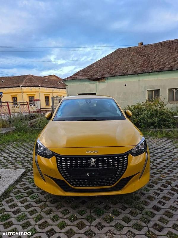Second-hand Peugeot 208 75 CP (55 kW) 2021 Culoaregalbeuriu Hatchback