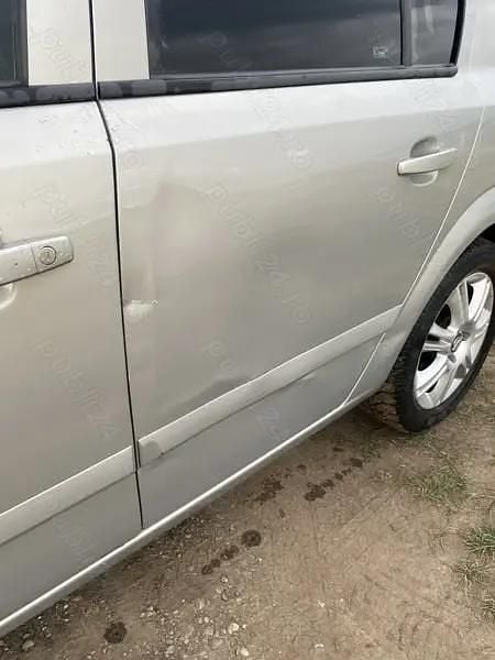 Second-hand Opel Astra 105 CP (77 kW) 2005 Hatchback