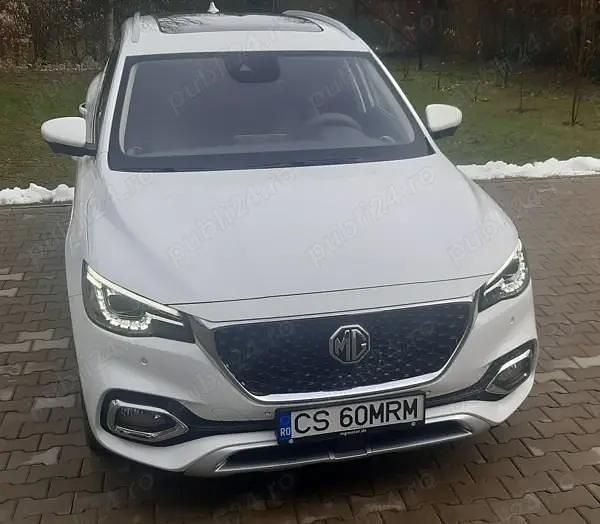 Alb Utilizat 2022 MG EHS Luxury SUV | 20.850 EUR (Preț bun) - Imagine 1/4