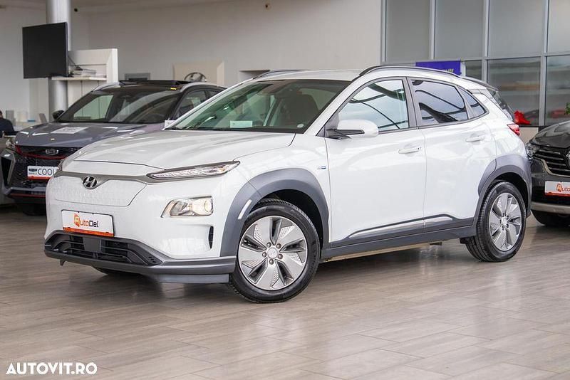 Second-hand Hyundai Kona Style 100 kW (136 CP) 2020 Alb SUV