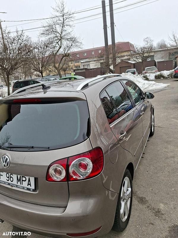 Second-hand VW Golf VI Comfortline 160 CP (117 kW) 2010 Culoaremaro Hatchback