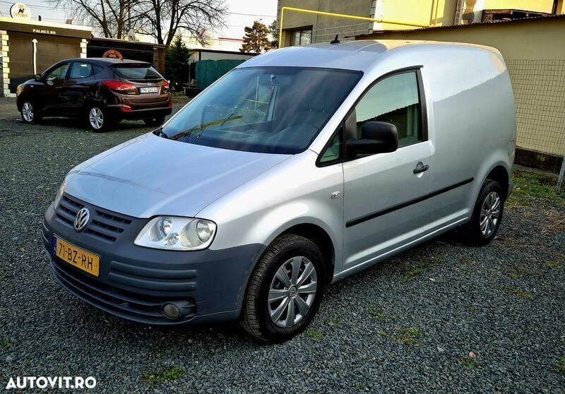 Second-hand VW Caddy 105 CP (77 kW) 2007 Argint Monovolum