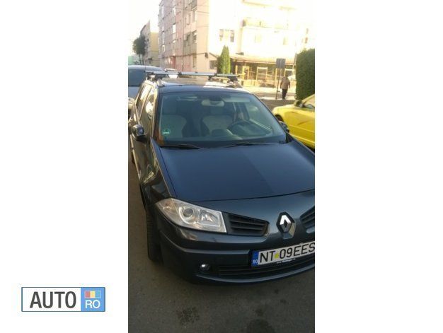 Gri Utilizat 2006 Renault Mégane GrandTour Break | 2.990 EUR - Imagine 1/3