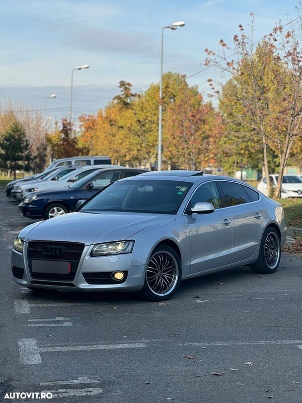 Argint Utilizat 2011 Audi A5 Sportback Berlinǎ | 10.200 EUR (Preț OK) - Imagine 1/4