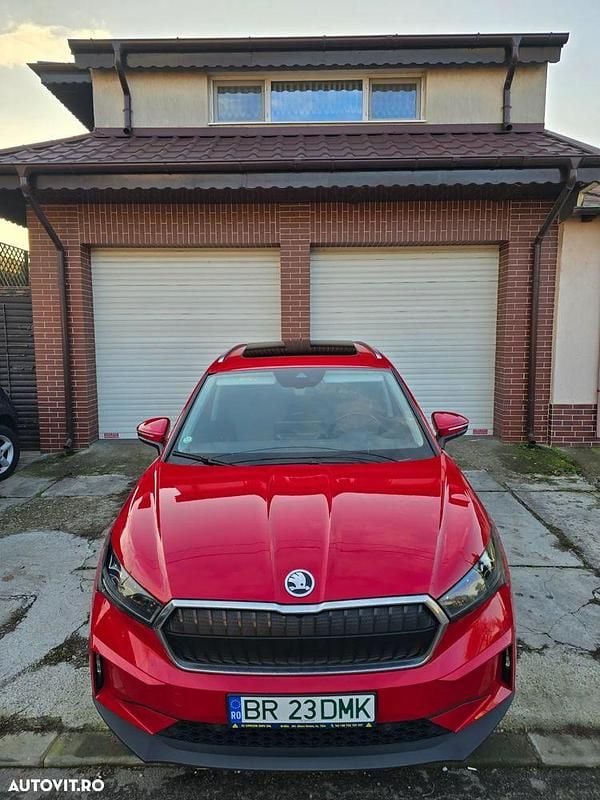 Culoarerosu Second-hand 2021 Skoda Enyaq iV SportLine SUV | 19.299 EUR - Imagine 1/4