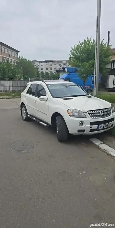 Utilizat 2007 Mercedes ML500 SUV | 5.500 EUR - Imagine 1/4