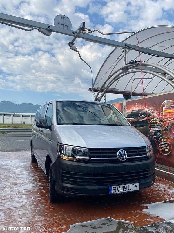 Culoaregri Second-hand 2016 VW Caravelle Trendline Monovolum | 14.000 EUR (Super Preț) - Imagine 1/4