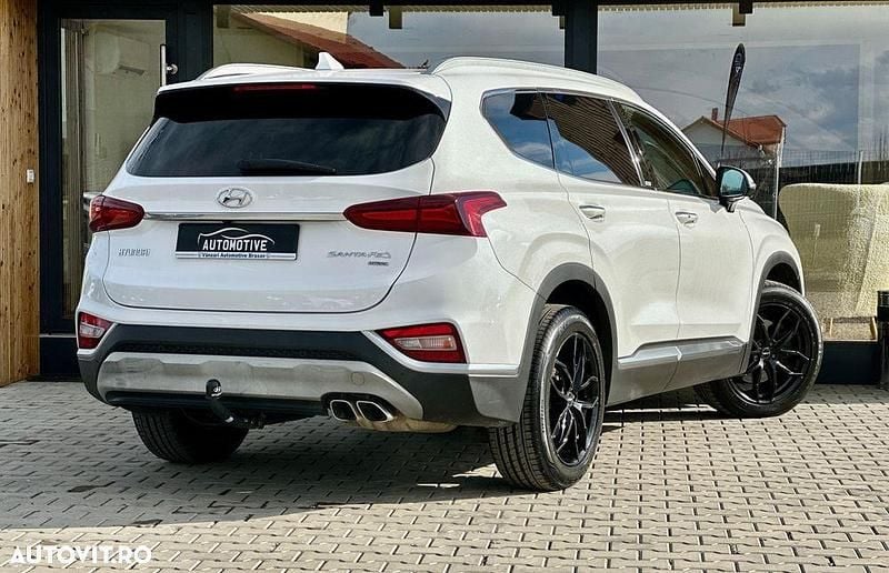 Second-hand Hyundai Santa Fe 200 CP (147 kW) 2020 Culoarealb SUV
