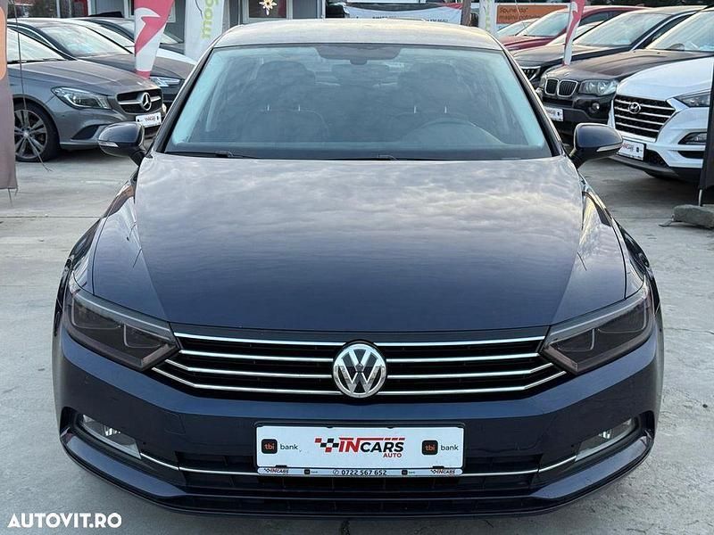 Second-hand VW Passat Comfortline 120 CP (88 kW) 2017 Culoarealbastru Berlinǎ