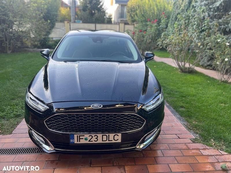 Negru Utilizat 2018 Ford Mondeo Vignale Berlinǎ | 18.000 EUR (Scump) - Imagine 1/4