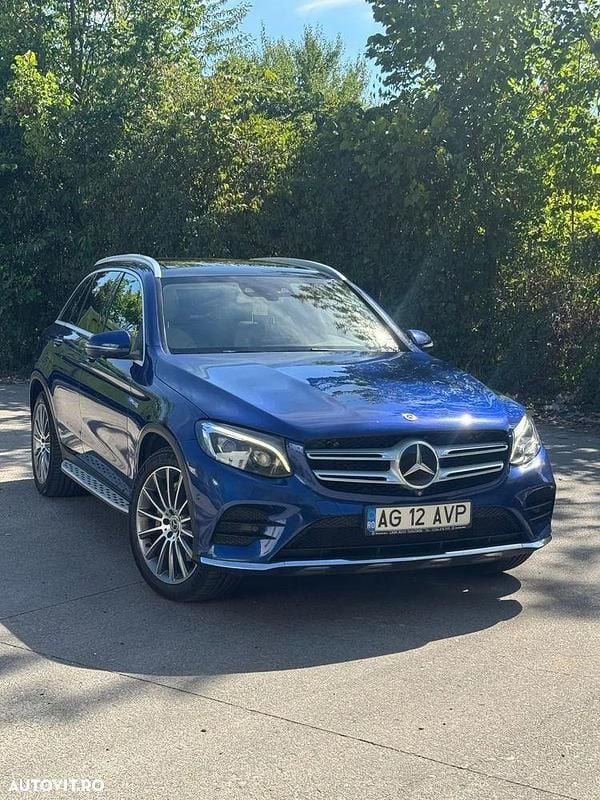 Culoarealbastru Utilizat 2018 Mercedes GLC300 SUV | 31.000 EUR - Imagine 1/4