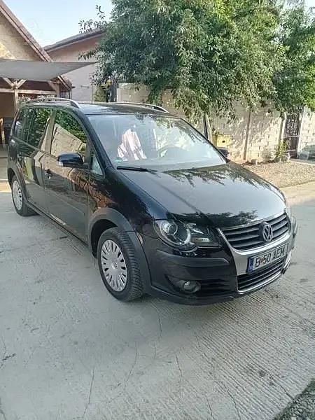 Utilizat 2008 VW Touran Cross Monovolum | 4.500 EUR - Imagine 1/4