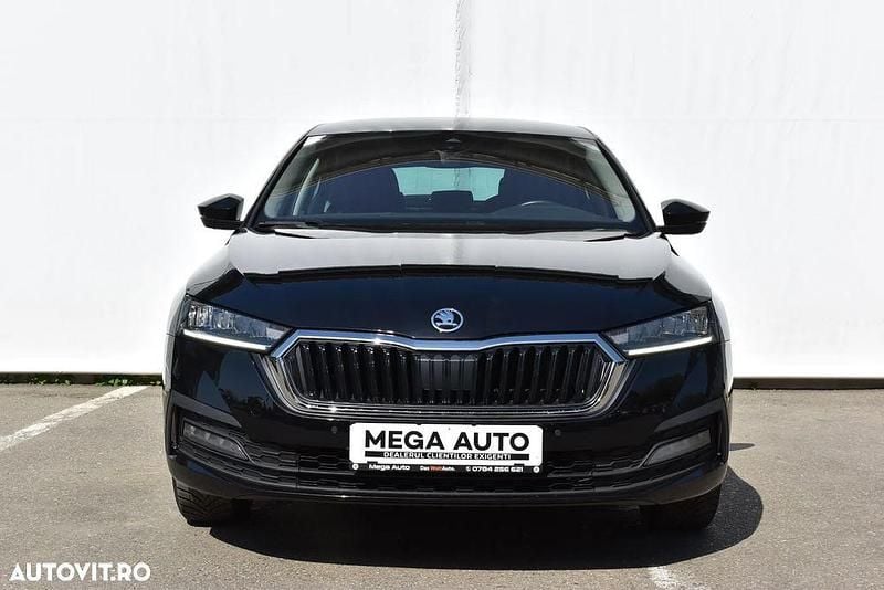 Negru Utilizat 2022 Skoda Octavia Style Berlinǎ | 16.267 EUR (Preț OK) - Imagine 1/4