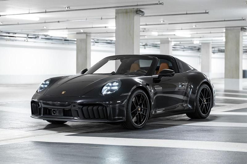 Nouă 2025 Porsche 992 | 238.959 EUR - Imagine 1/1