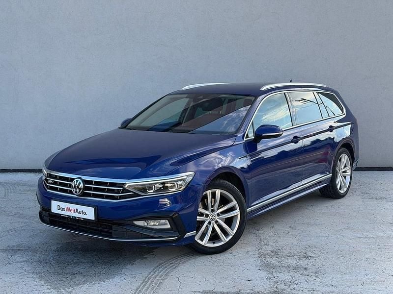 Albastru mediu normal Utilizat 2020 VW Passat Highline | 24.900 EUR (Puțin scump) - Imagine 1/4