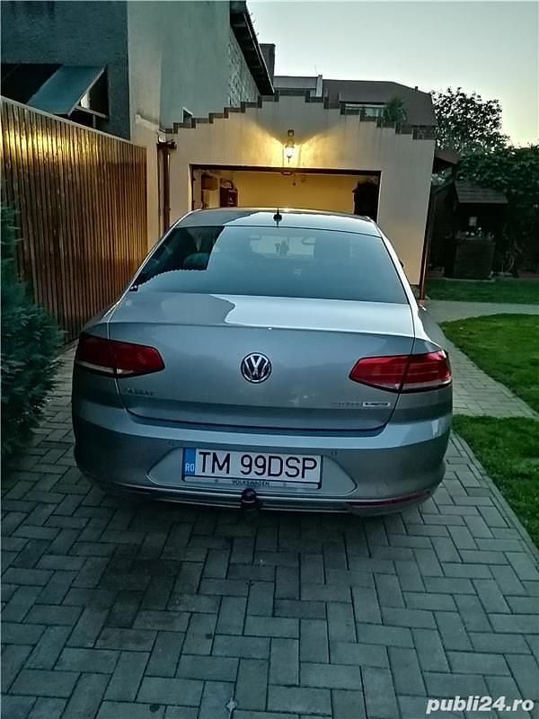 Utilizat 2015 VW Passat Berlinǎ | 17.800 EUR (Scump) - Imagine 1/4