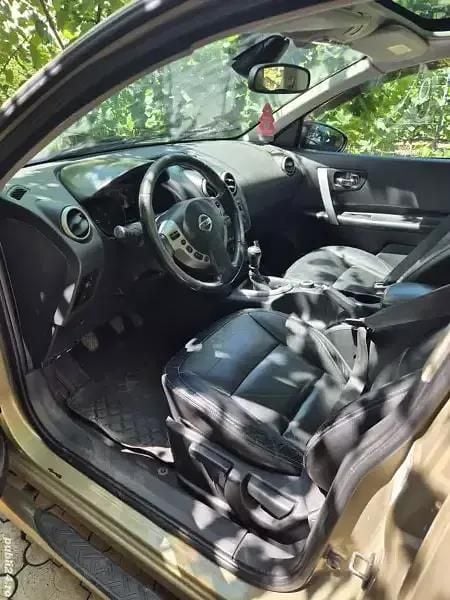 Utilizat 2008 Nissan Qashqai SUV | 4.500 EUR (Preț bun) - Imagine 1/4