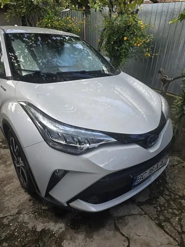 Second-hand Toyota C-HR Club 122 CP (89 kW) 2021 Alb SUV