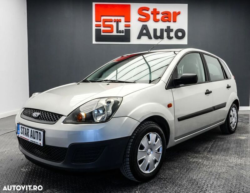 Gri Utilizat 2008 Ford Fiesta Hatchback | 3.040 EUR (Preț OK) - Imagine 1/4