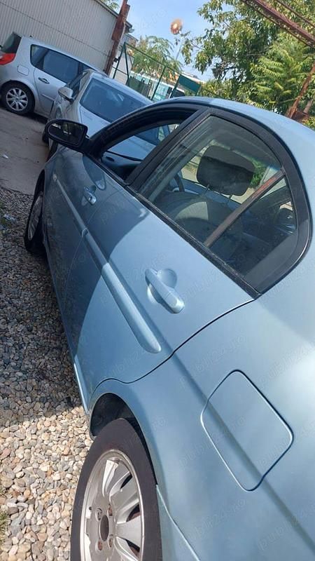 Albastru Utilizat 2007 Hyundai Accent Berlinǎ | 1.800 EUR - Imagine 1/4