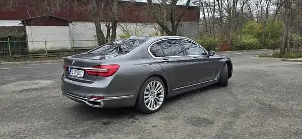 Second-hand BMW 730 265 CP (194 kW) 2017 Gri Berlinǎ