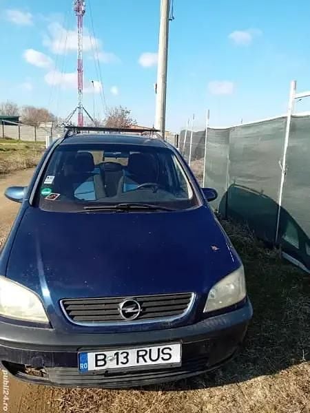 Utilizat 2001 Opel Zafira SUV | 4.000 EUR - Imagine 1/4