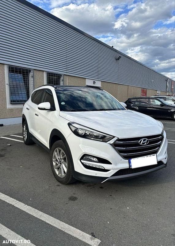 Culoarealb Utilizat 2015 Hyundai Tucson SUV | 12.999 EUR (Preț OK) - Imagine 1/4
