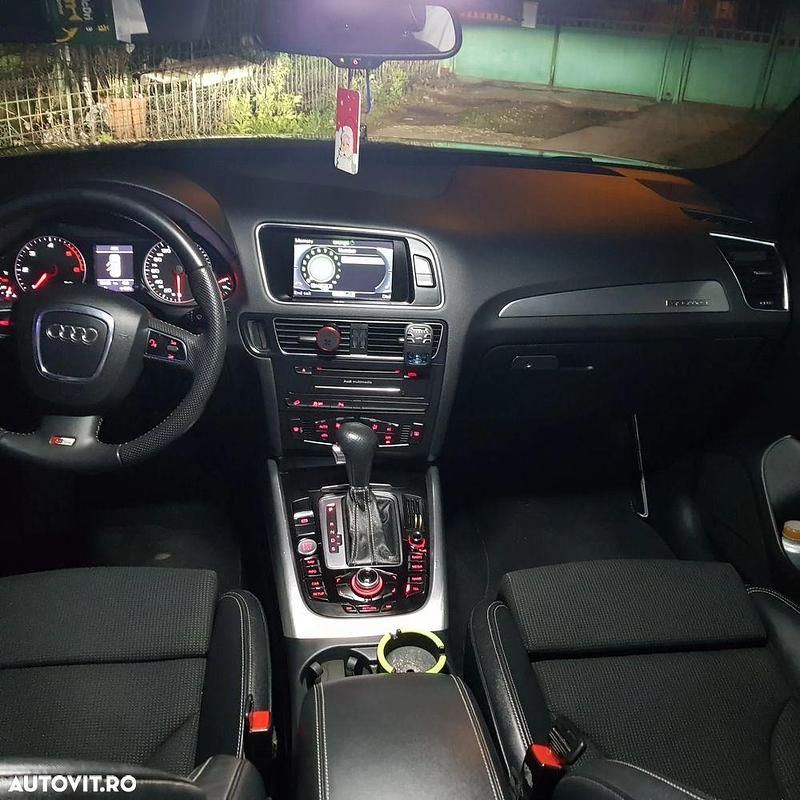 Culoarenegru Utilizat 2011 Audi Q5 SUV | 11.000 EUR (Preț OK) - Imagine 1/2
