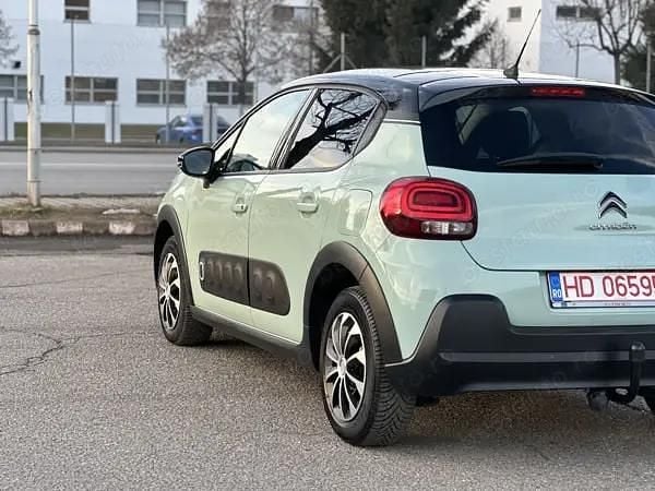 Second-hand Citroën C3 Shine 102 CP (75 kW) 2019 Verde Hatchback