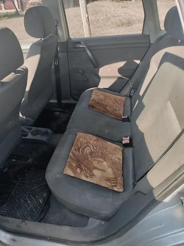 Second-hand 2003 VW Polo Hatchback | 1.000 EUR (Preț OK) - Imagine 1/4