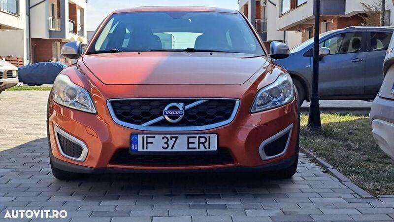 Maro Utilizat 2011 Volvo C30 Hatchback | 3.999 EUR - Imagine 1/4