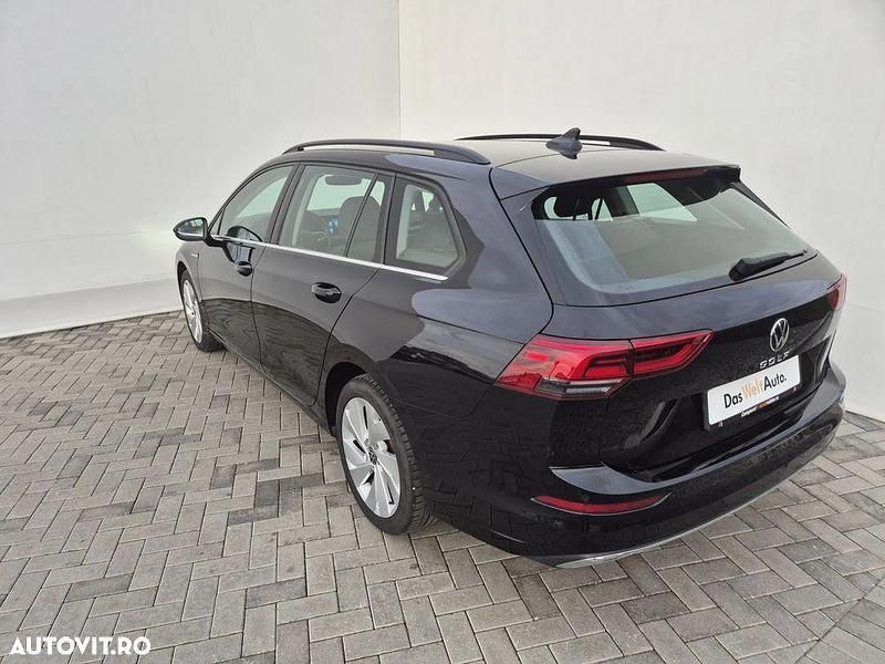 Second-hand VW Golf VIII Style 150 CP (110 kW) 2022 Negru  normal Break