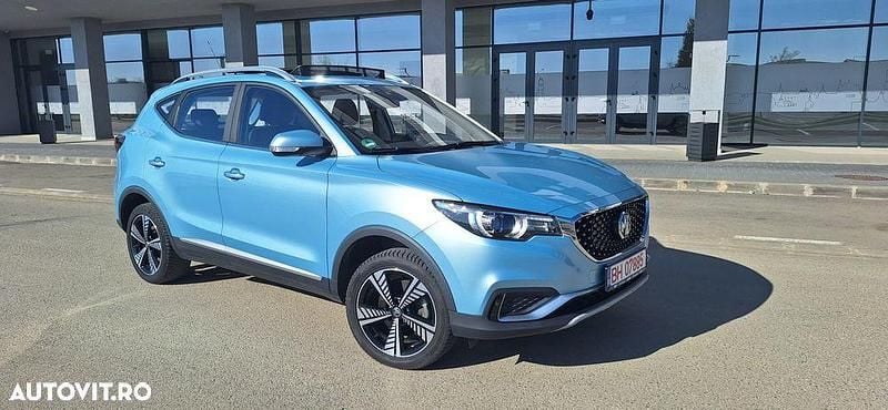 Second-hand MG ZS Luxury 105 kW (143 CP) 2021 Culoarealbastru SUV