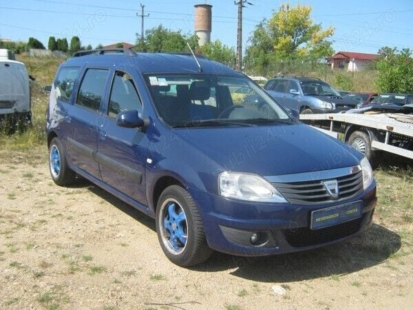 Albastru Utilizat 2009 Dacia Logan MCV Break | 2.199 EUR (Preț OK) - Imagine 1/4