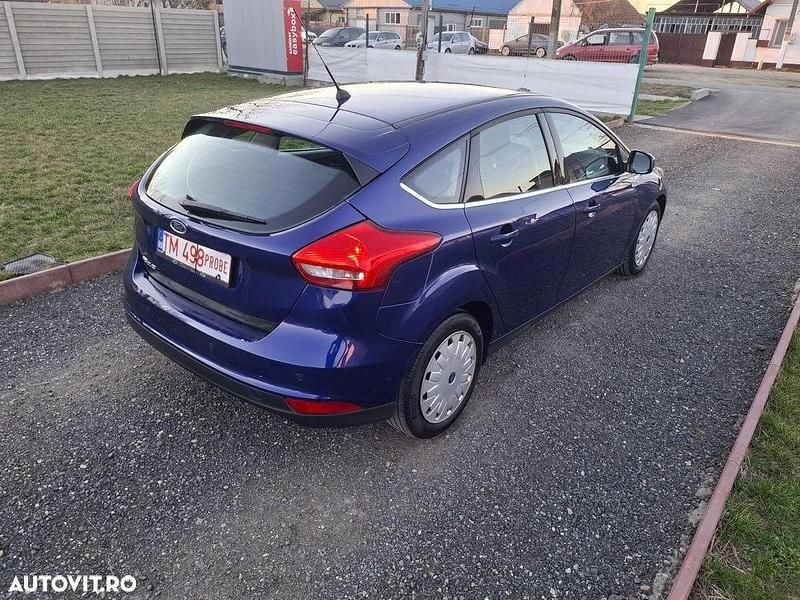 Second-hand Ford Focus Titanium 105 CP (77 kW) 2016 Albastru Hatchback