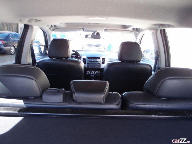 Second-hand Mitsubishi Outlander 156 CP (114 kW) 2008 Gri SUV