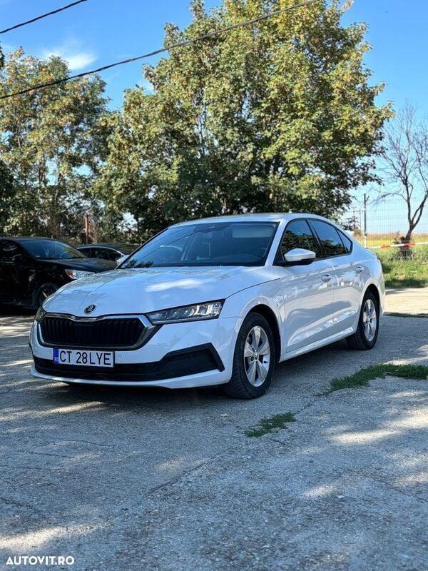Alb Utilizat 2020 Skoda Octavia Ambition Berlinǎ | 14.300 EUR (Preț OK) - Imagine 1/4